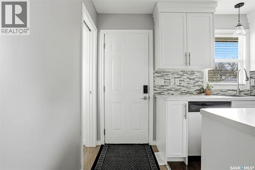 211 Ottawa Street, Regina, SK - Indoor