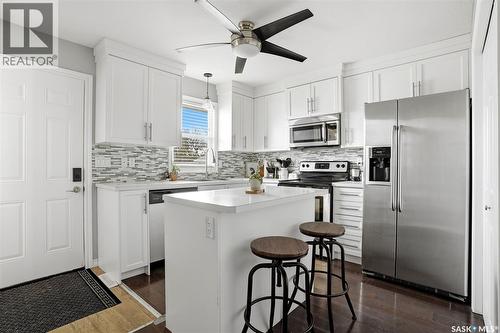211 Ottawa Street, Regina, SK - Indoor Photo Showing Kitchen With Stainless Steel Kitchen With Upgraded Kitchen