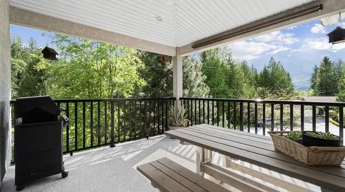 427 Bayles Road, Nakusp, BC - Outdoor With Deck Patio Veranda With Exterior