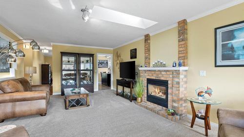3577 Navatanee Drive, Kamloops, BC - Indoor Photo Showing Living Room With Fireplace