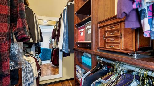 3577 Navatanee Drive, Kamloops, BC - Indoor With Storage