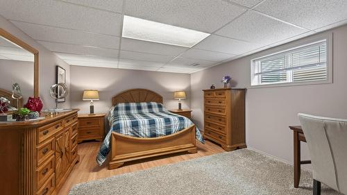 3577 Navatanee Drive, Kamloops, BC - Indoor Photo Showing Bedroom