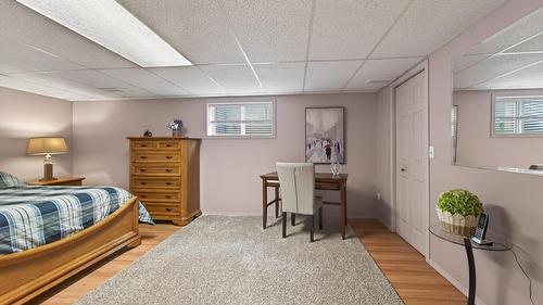 3577 Navatanee Drive, Kamloops, BC - Indoor Photo Showing Bedroom