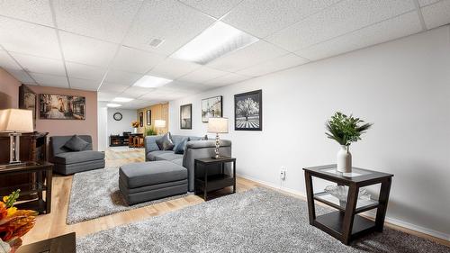 3577 Navatanee Drive, Kamloops, BC - Indoor