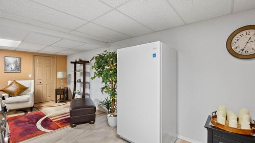 3577 Navatanee Drive, Kamloops, BC - Indoor