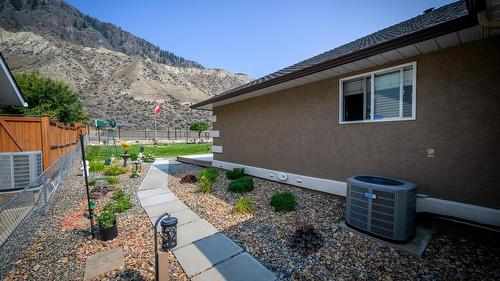 3577 Navatanee Drive, Kamloops, BC - Outdoor
