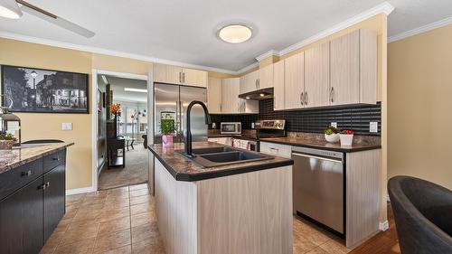 3577 Navatanee Drive, Kamloops, BC - Indoor Photo Showing Kitchen With Double Sink