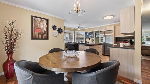 3577 Navatanee Drive, Kamloops, BC - Indoor Photo Showing Dining Room