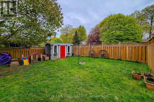 49 Ashwood Drive, Cambridge, ON - Outdoor With Backyard