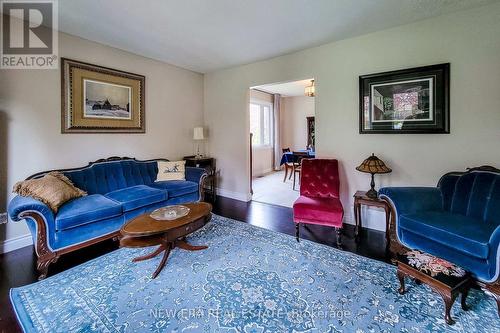 49 Ashwood Drive, Cambridge, ON - Indoor Photo Showing Living Room