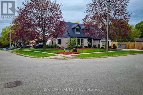 49 Ashwood Drive, Cambridge, ON - Outdoor With Facade