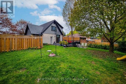 49 Ashwood Drive, Cambridge, ON - Outdoor