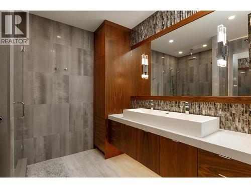 Full Lower Level Bathroom with Glass Shower - 228 Caliburn Court, Kelowna, BC - Indoor Photo Showing Bathroom
