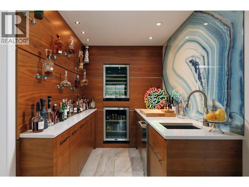 New York Style Bar - 228 Caliburn Court, Kelowna, BC - Indoor