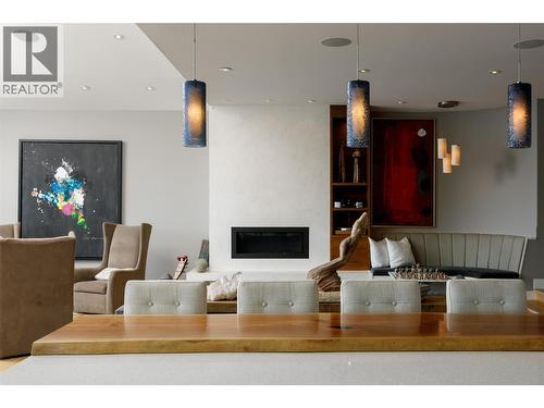 228 Caliburn Court, Kelowna, BC - Indoor