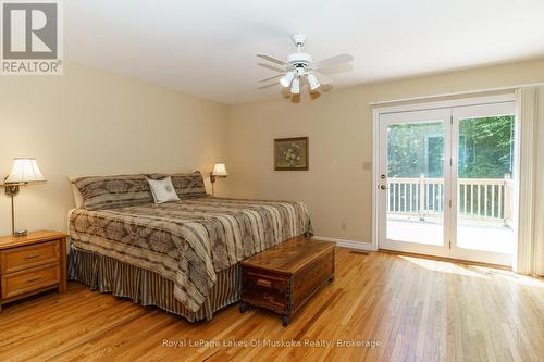 1020 Amelia Crescent, Gravenhurst (Morrison), ON - Indoor Photo Showing Bedroom