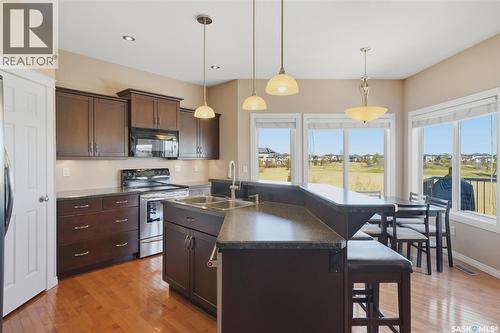 231 Willowgrove Boulevard, Saskatoon, SK - Indoor Photo Showing Kitchen With Double Sink