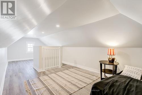 131 Park Row N, Hamilton, ON - Indoor Photo Showing Other Room