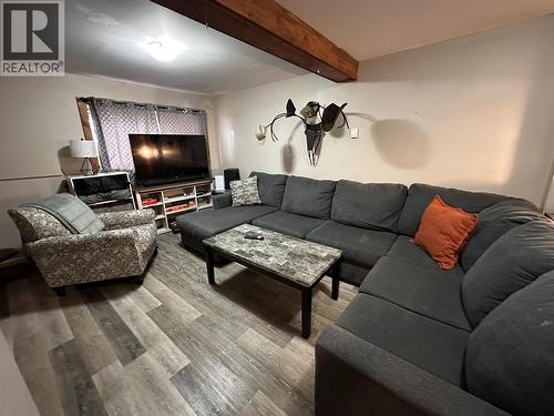 5620 49 Street, Fort Nelson, BC - Indoor Photo Showing Living Room