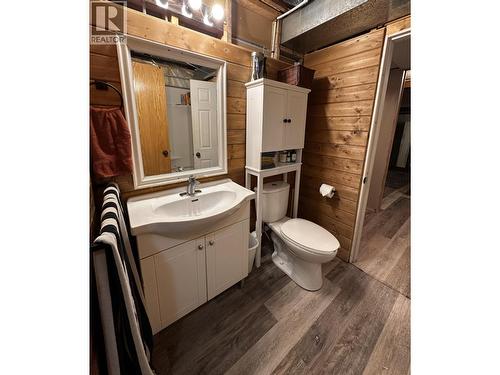 5620 49 Street, Fort Nelson, BC - Indoor Photo Showing Bathroom