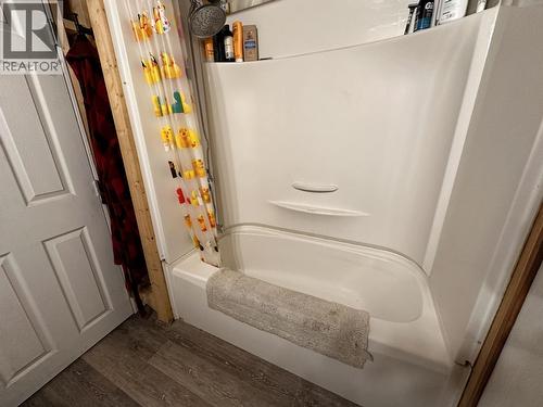 5620 49 Street, Fort Nelson, BC - Indoor Photo Showing Bathroom