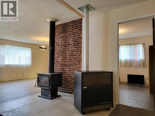 981 Scott Avenue, Hedley, BC - Indoor Photo Showing Other Room
