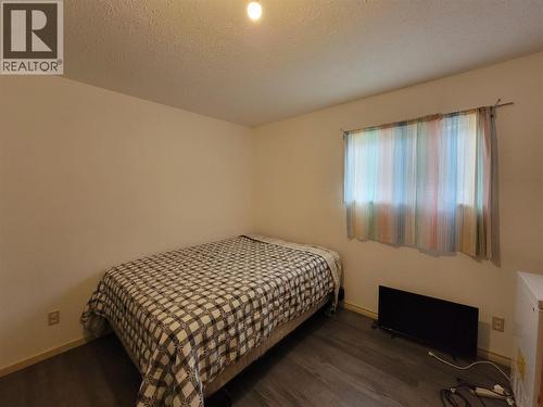 981 Scott Avenue, Hedley, BC - Indoor Photo Showing Bedroom