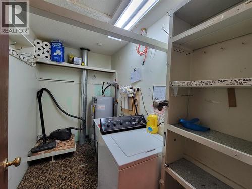 981 Scott Avenue, Hedley, BC - Indoor