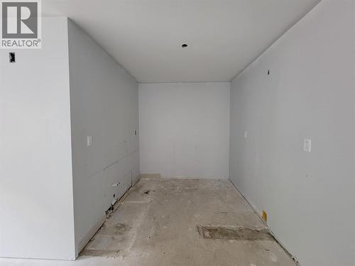 981 Scott Avenue, Hedley, BC - Indoor