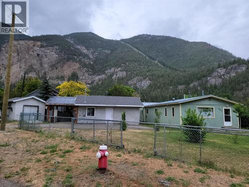 981 Scott Avenue, Hedley, BC - Outdoor