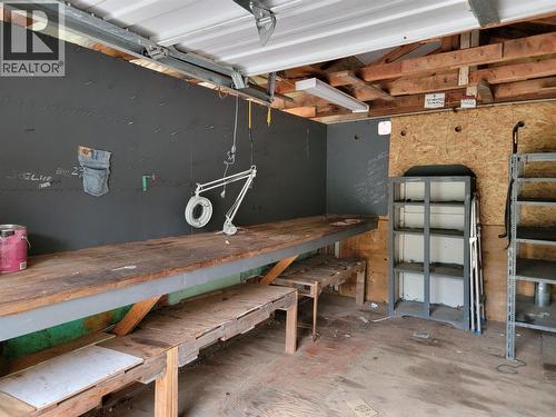 981 Scott Avenue, Hedley, BC - Indoor