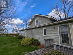 Deck off primary suite - 