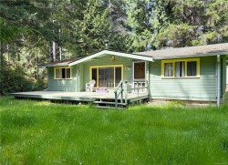 160 Gabriola Cres Gabriola Island, BC V0R 1X1
