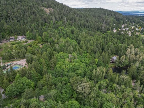 8278 Thomson Pl, Central Saanich, BC 