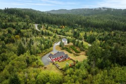 319 Stebbings Rd Shawnigan Lake, BC V8H 2J1