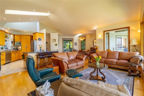 1602 Chart Dr, Pender Island, BC 