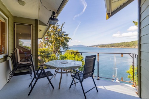 1602 Chart Dr, Pender Island, BC 