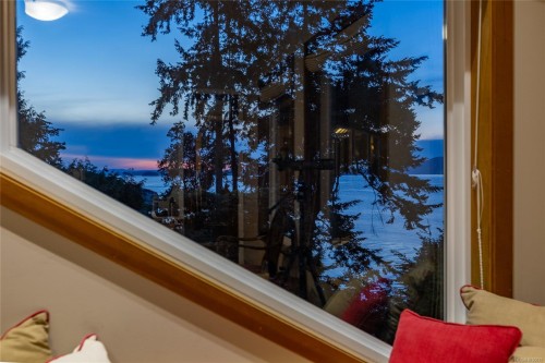 1602 Chart Dr, Pender Island, BC 