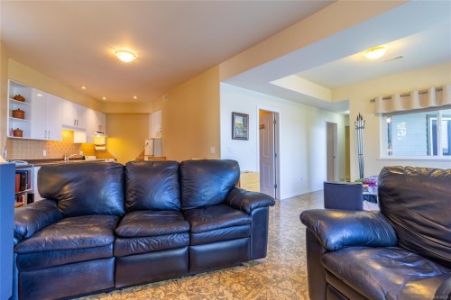 1602 Chart Dr, Pender Island, BC 