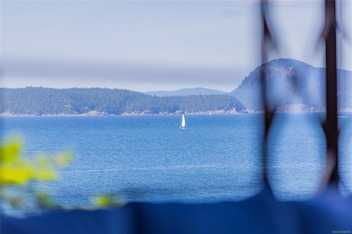 1602 Chart Dr, Pender Island, BC 