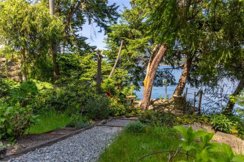 1602 Chart Dr, Pender Island, BC 