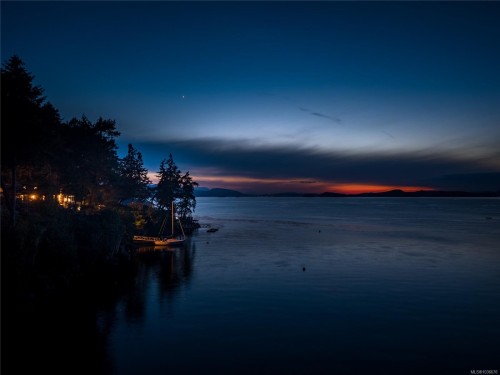 1602 Chart Dr, Pender Island, BC 