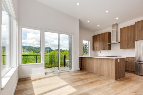 #305-7181 Lantzville Rd  Lantzville, BC V0R 2H0