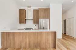 #303-7181 Lantzville Rd Lantzville, BC V0R 2H0