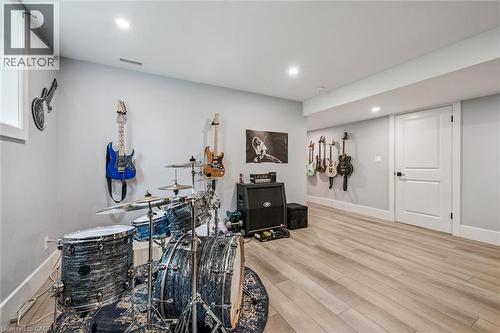 50 Faith Drive, Mapleton, ON - Indoor Photo Showing Other Room
