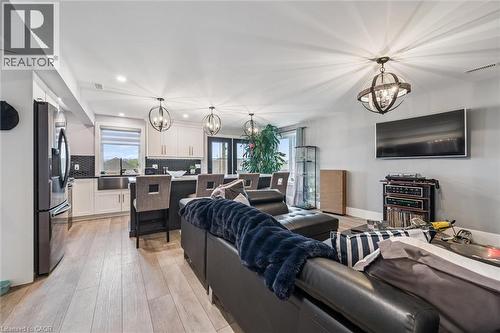 50 Faith Drive, Mapleton, ON - Indoor