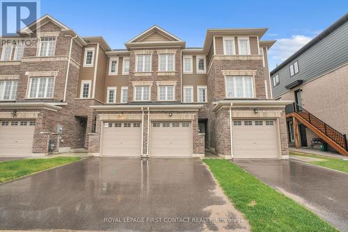 49 PUMPKIN CORNER CRESCENT  Barrie, ON L9J 0T7