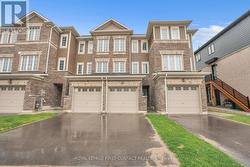 49 PUMPKIN CORNER CRESCENT  Barrie, ON L9J 0T7