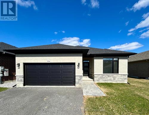 134 STONECREST BOULEVARD  Quinte West (Sidney Ward), ON K8R 0B4