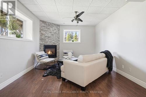 31 Price Street E, Brighton, ON - Indoor With Fireplace